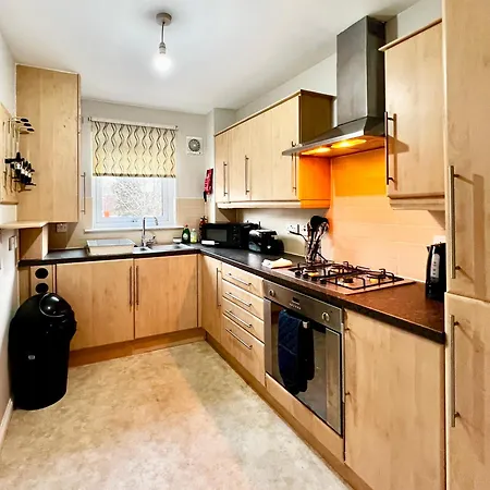 The Canal Retreat - 2-bed & Parking * Glasgow