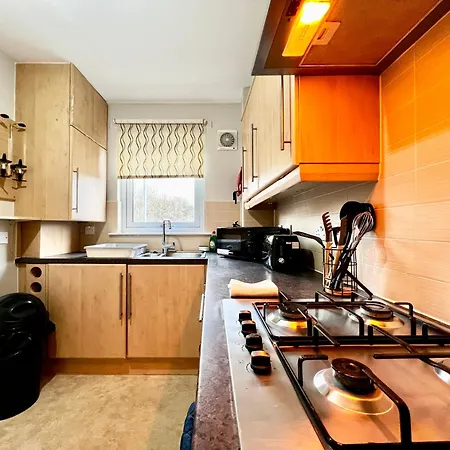 The Canal Retreat - 2-bed & Parking * Glasgow