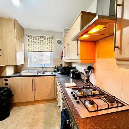 The Canal Retreat - 2-bed & Parking