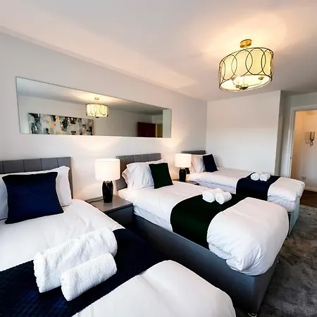 Apartament Cosy Glasgow Base With Free Parking & En-Suite *