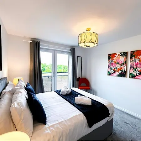 Cosy Base With Free Parking & En-suite * 格拉斯哥