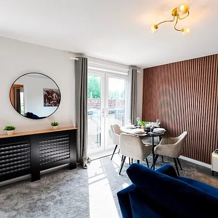Cosy Base With Free Parking & En-suite 格拉斯哥