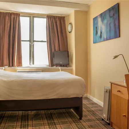 Britannia 3* Glasgow