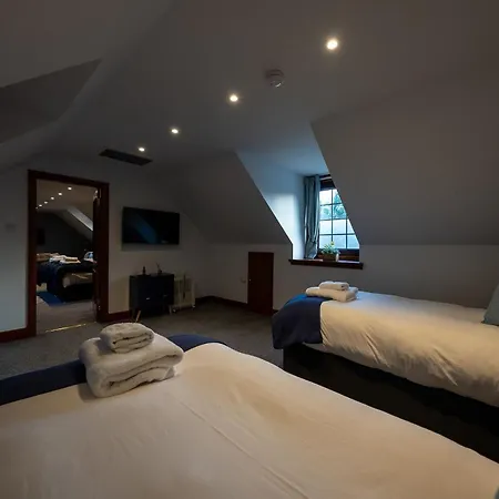 The At Barraston Farm *