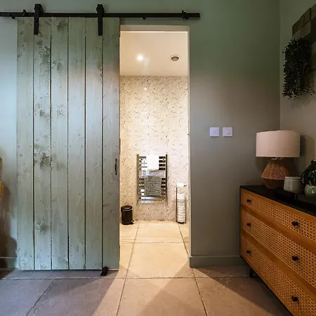 The At Barraston Farm Holiday home Glasgow