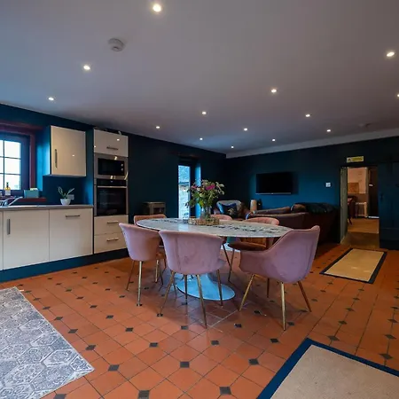 Holiday home Barraston Farm