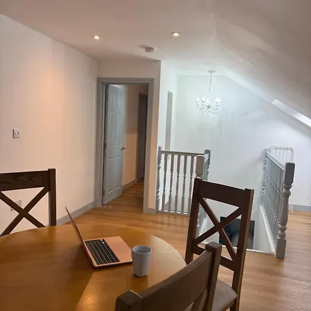 4 Bedroom In Centre * 글라스고