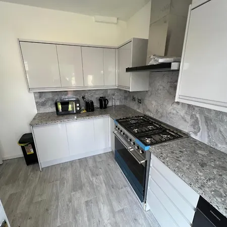 Glasgow Near Glasgow Green Hampden & City Centre بيت للعطل غلاسغو