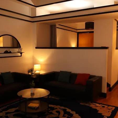 Apartment Stylish In George Square Glasgow