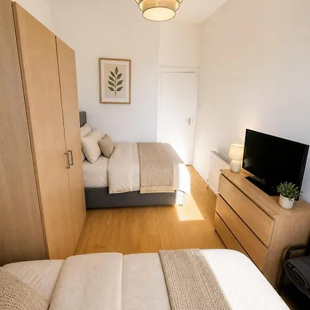 5 Bed, Free Park Multiple Van, 1mile From Centre Apartament Glasgow