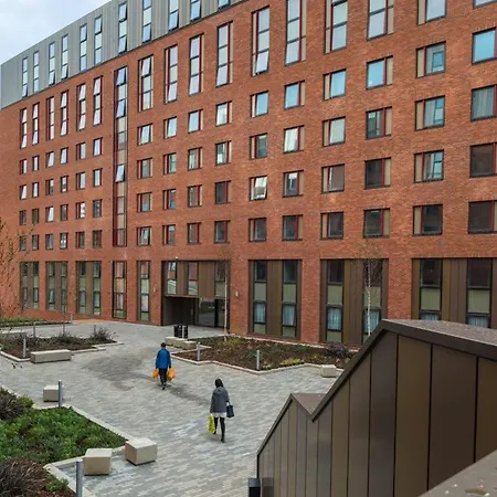 For Students Only - West Village Near Of Apartment Glasgow