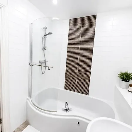 2br Sleeps 4 아파트 *