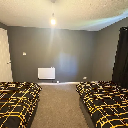 2br, Free Parking, Centre Apartment
