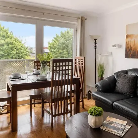 2br Sleeps 4 아파트 글라스고