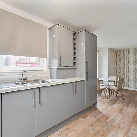 Spacious 2br Springfield Flat With Free Parking Apartament