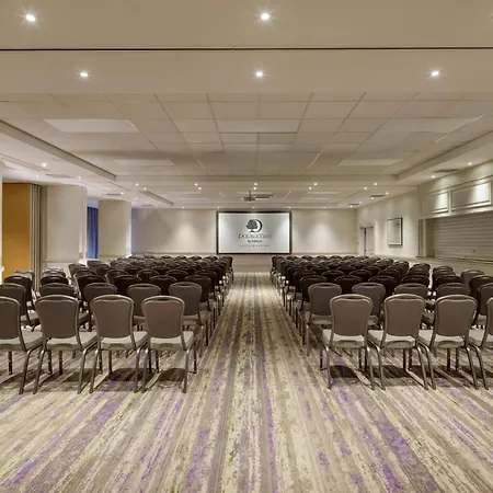 מלון Doubletree By Hilton 4*