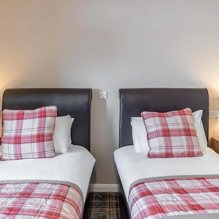 Britannia 3*