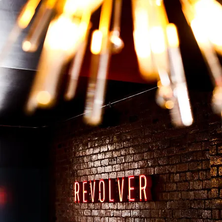 Revolver 格拉斯哥