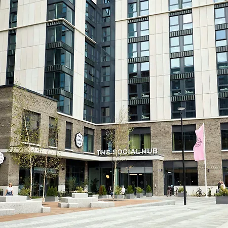 Hotel The Social Hub 4*