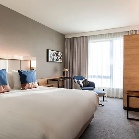 Courtyard By Marriott Sec 4*