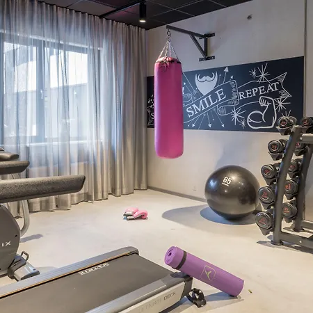 Moxy Merchant Hotell