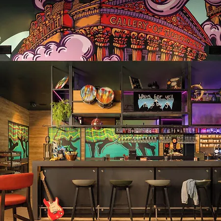 Hotell Moxy Merchant 4*
