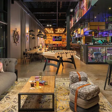 Hotell Moxy Merchant Glasgow