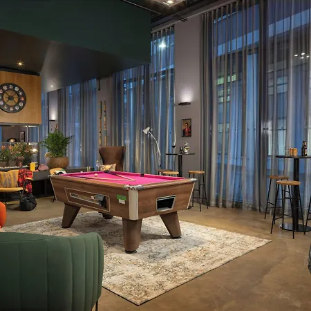 Moxy Merchant Hotell