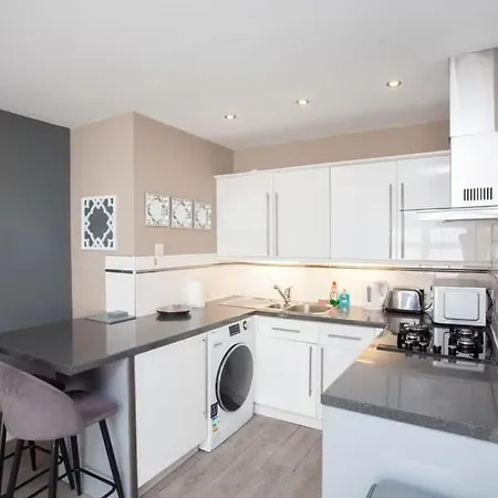 Southside Flat With Private Garden! Appartement