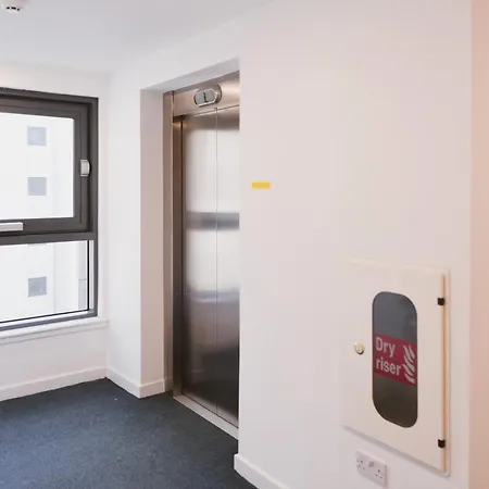 Apartamento Lovely 2-bed Flat Harbour Free Parking - Pass The Keys