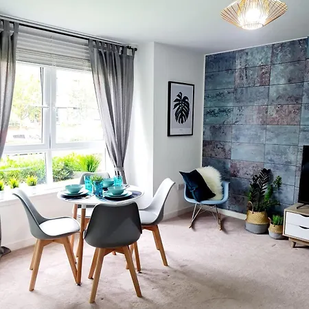 Stylish 2 Bedroom * Glasgow
