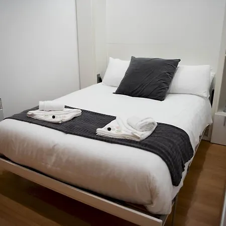 Cosy 1 Bed Next To Sec, Ovo Hydro, Finnieston - Pass The Keys *