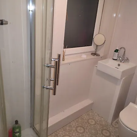 Hampden Garden Flat *