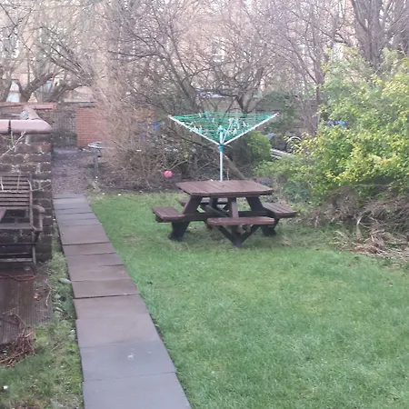 Hampden Garden Flat *