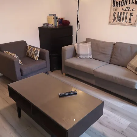 Apartamento Hampden Garden Flat
