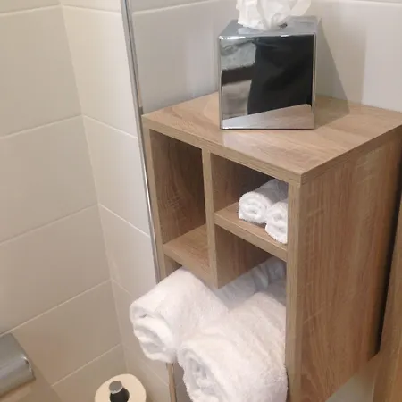 Hotell Hampton By Hilton 3*