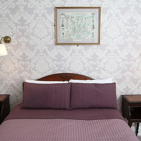 Number 52 Charlotte Street فندق *
