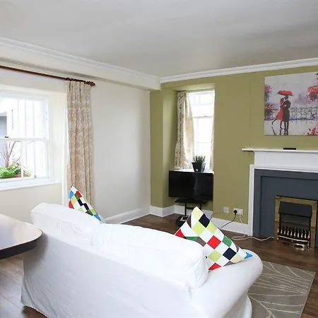 Number 52 Charlotte Street غلاسغو