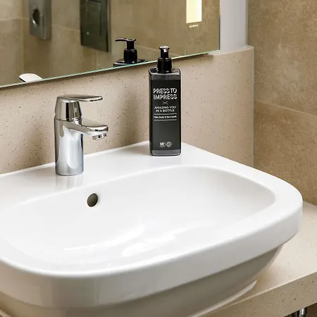 Hotel Ibis Styles Centre George Square Glasgow