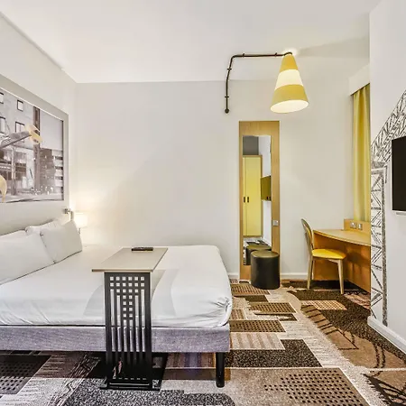 Hotel Ibis Styles Centre George Square