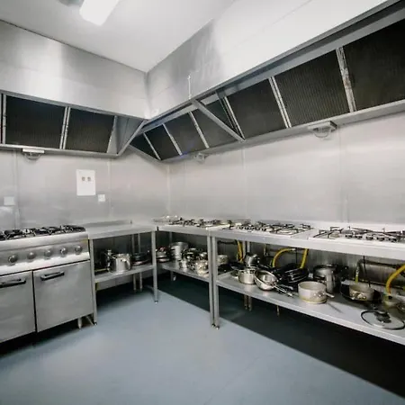 Youth Хостел *