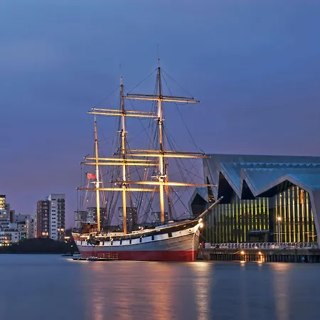 Albion 3*