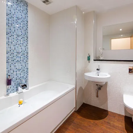 Apartamento The Spires Serviced