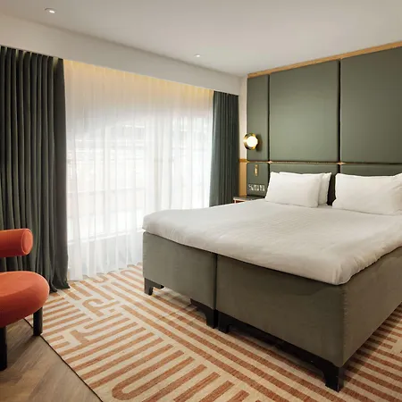 Carlton George Hotel 4*
