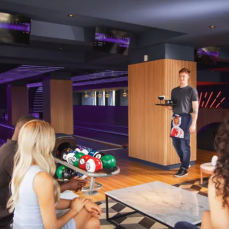 Yotel غلاسغو