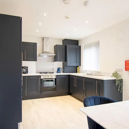 Beautiful South - Pass The Keys Holiday home Glasgow