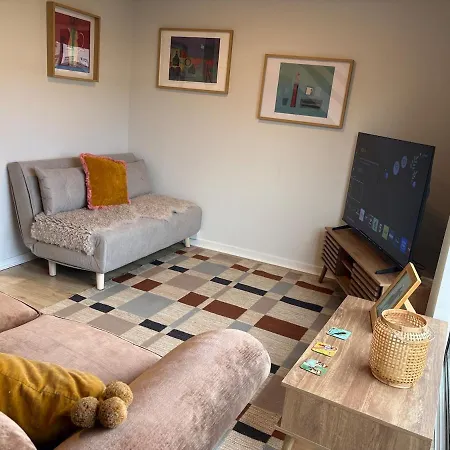 2 Bed Free Parking Centre & Hydro Ferienhaus *