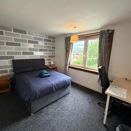 Double In Fully Equipped - B Glasgow