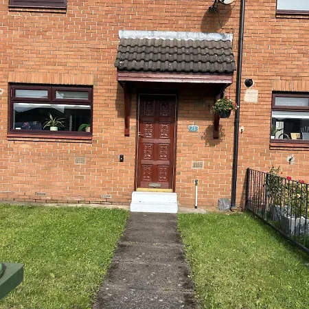 2 Bed Free Parking Centre & Hydro *