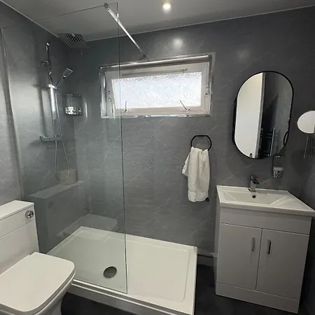 2 Bed Free Parking Centre & Hydro Glasgow